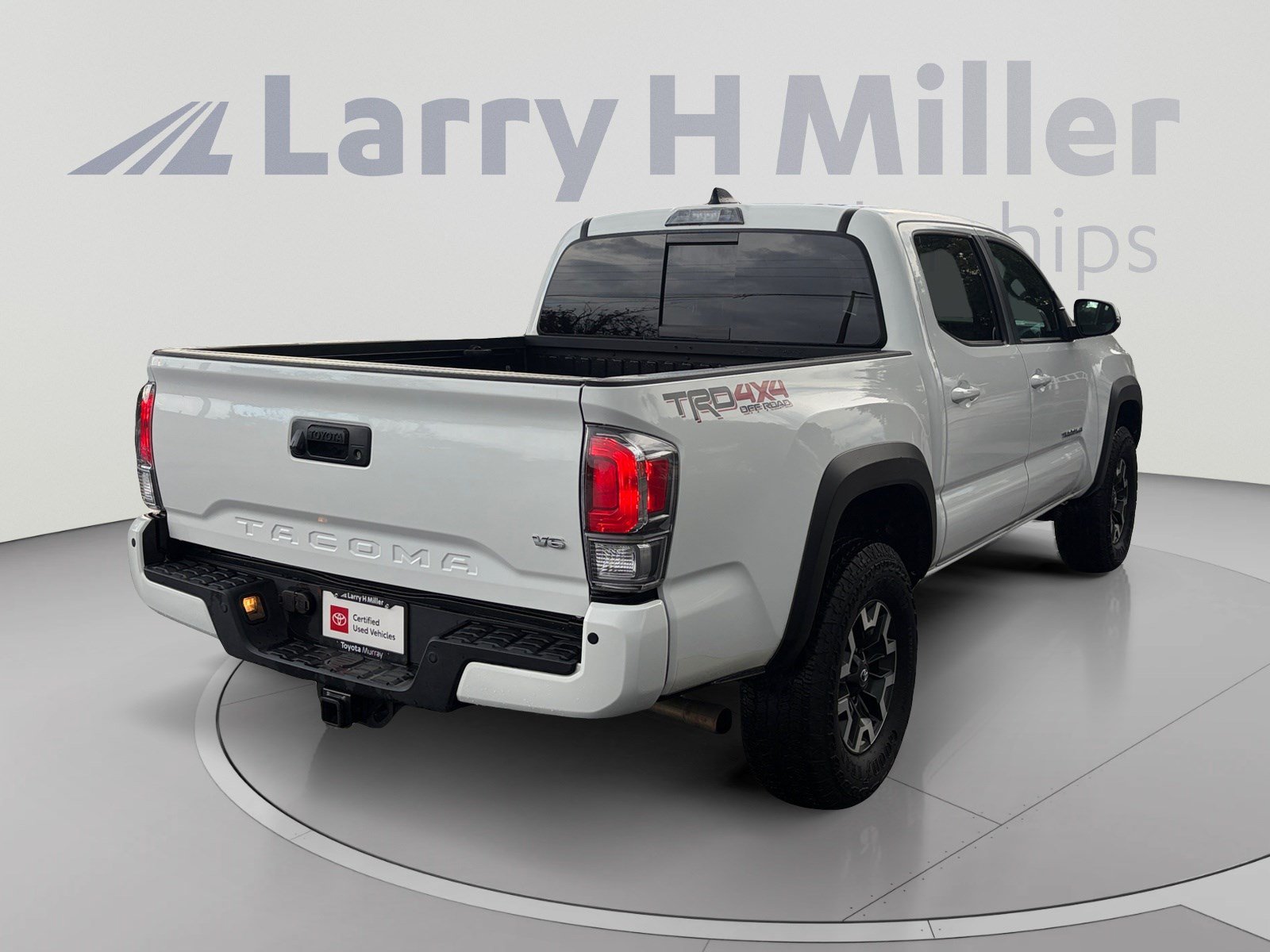 Certified 2023 Toyota Tacoma TRD Off-Road w/ Technology Package AWD/4WD image 5