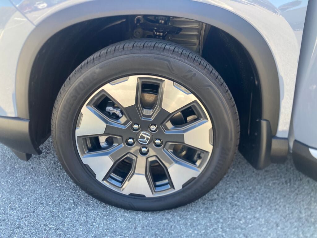 New 2026 Honda Pilot Elite image 6