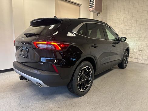 New 2026 Ford Escape Platinum w/ Premium Technology Package image 21