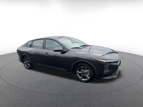 Used 2026 Kia K4 FWD image 2