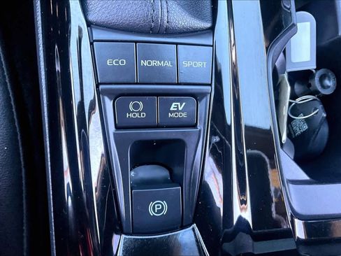 Used 2025 Toyota Camry XSE w/ Premium Package image 34