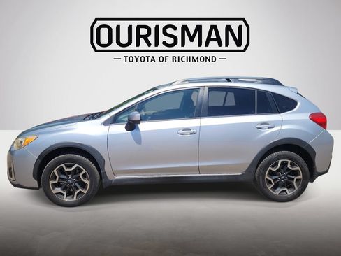 Used 2017 Subaru Crosstrek 2.0i Premium w/ Popular Package #1 AWD/4WD image 4