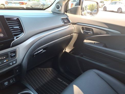 Certified 2023 Honda Ridgeline RTL image 30