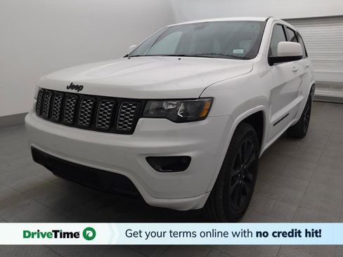 Used 2019 Jeep Grand Cherokee Altitude RWD image 1