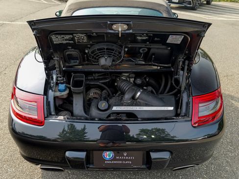 Used 2006 Porsche 911 Carrera RWD image 52