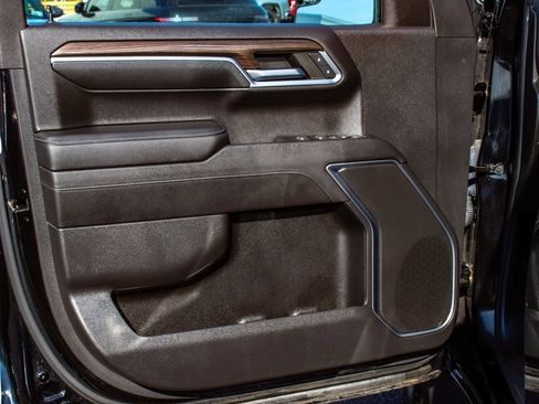 Used 2022 Chevrolet Silverado 1500 LT image 8