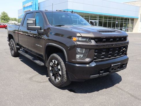 Used 2020 Chevrolet Silverado 2500 Custom w/ Custom Value Package AWD/4WD image 2