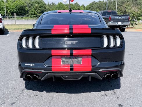 Used 2021 Ford Mustang GT RWD image 7