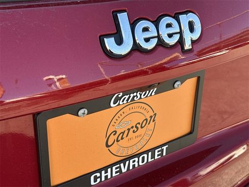 Used 2024 Jeep Compass Limited image 29