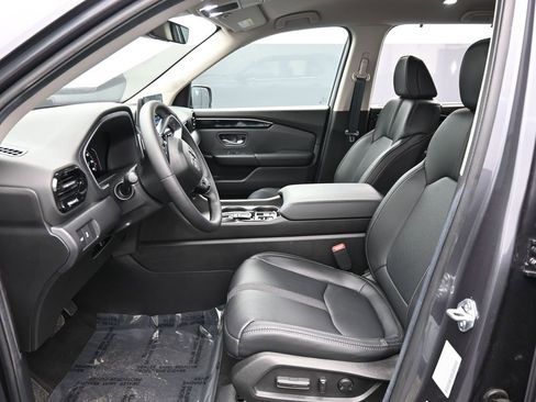 Certified 2025 Honda Pilot EX-L image 34