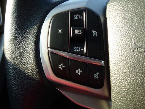 Used 2024 Ford Explorer XLT w/ Equipment Group 202A image 24