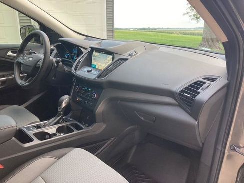 Used 2019 Ford Escape SE FWD image 34