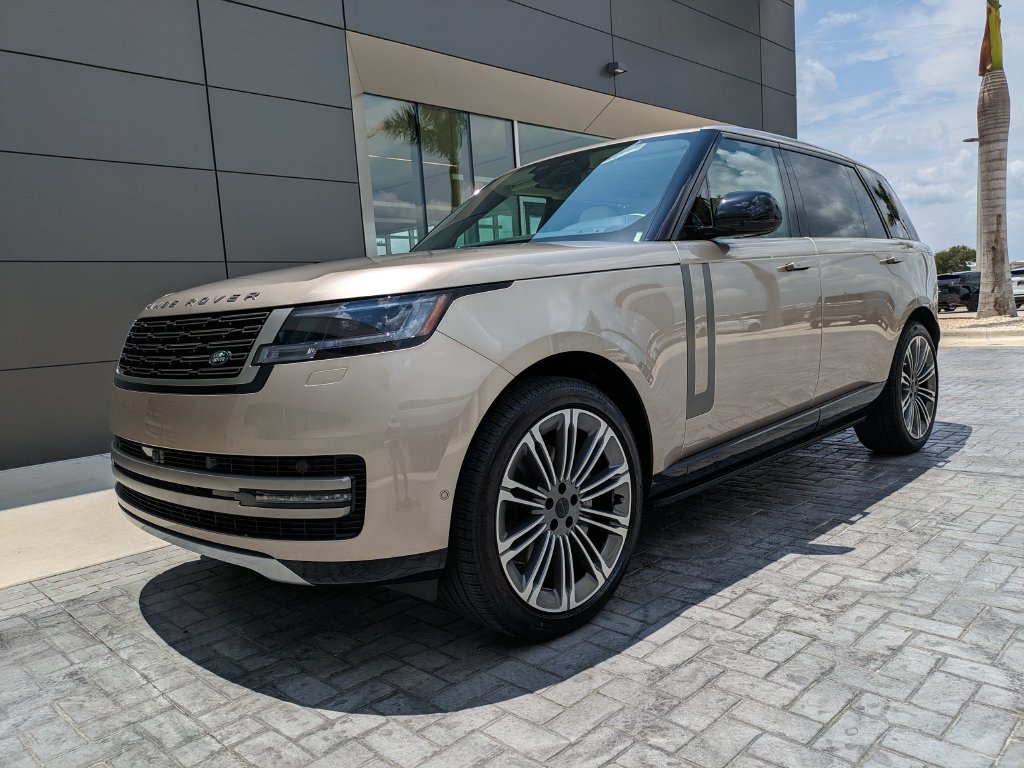 New 2026 Land Rover Range Rover Long Wheelbase SE AWD/4WD image 2