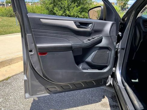 Used 2022 Ford Escape SE FWD image 21