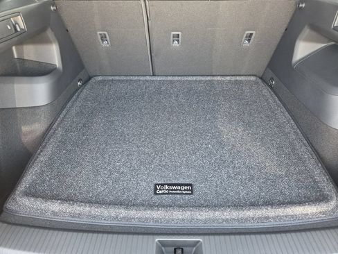 New 2026 Volkswagen Tiguan SE R-Line FWD image 27