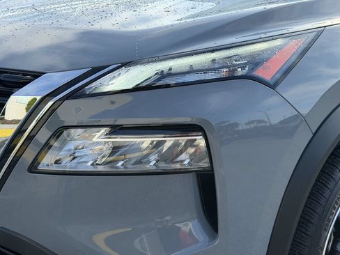 Used 2021 Nissan Rogue SL w/ Premium Package FWD image 10