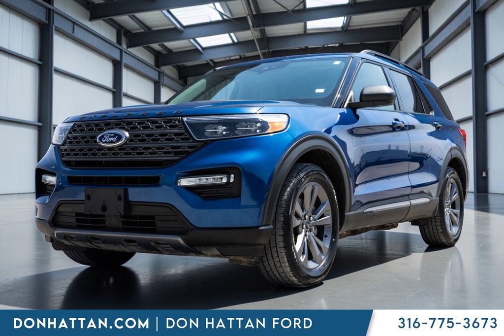 Used 2021 Ford Explorer XLT w/ Equipment Group 202A AWD/4WD image 1
