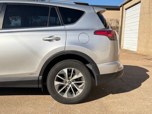 Used 2016 Toyota RAV4 XLE image 4