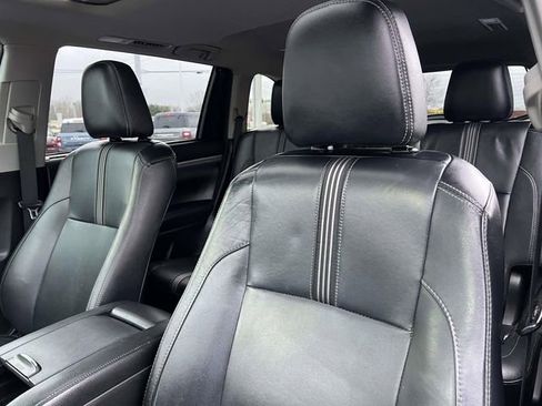 Used 2018 Toyota Highlander SE image 25