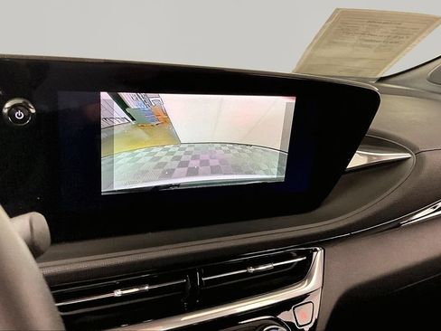 Certified 2024 Buick Envista Sport Touring w/ Convenience I Package FWD image 13