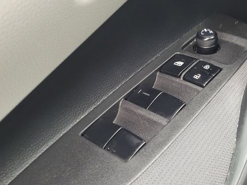 Used 2022 Toyota Corolla LE image 27