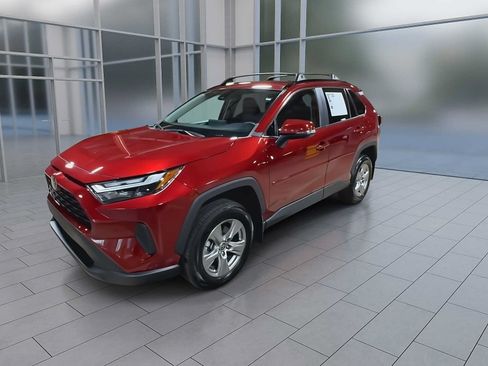Used 2023 Toyota RAV4 XLE FWD image 4