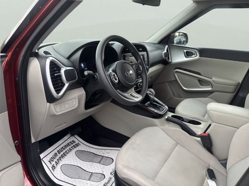 Used 2020 Kia Soul LX FWD image 22