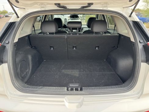 Used 2019 Kia Niro Touring image 16