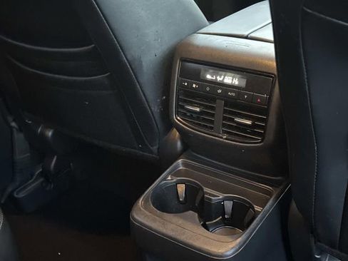 Used 2023 MAZDA CX-9 Touring image 13