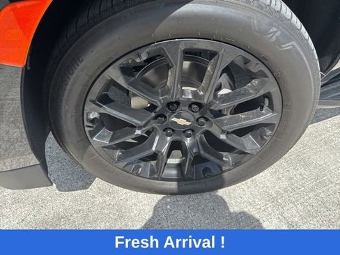 Used 2023 Chevrolet Suburban RST w/ Luxury Package image 20