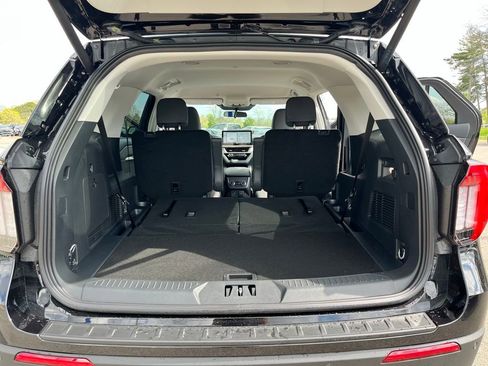 New 2026 Ford Explorer Active image 20