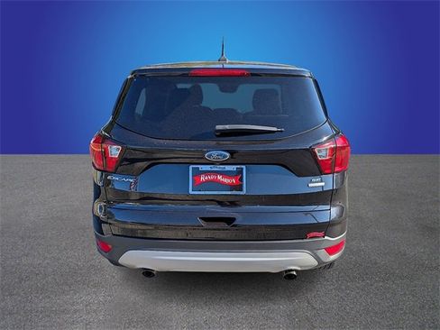 Used 2019 Ford Escape SE image 4