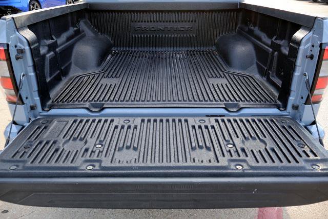 Certified 2025 Nissan Frontier Pro-X RWD image 9
