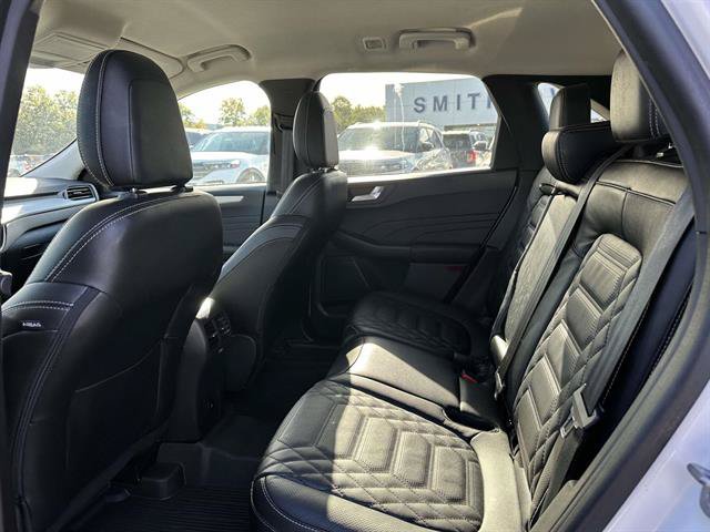 Used 2023 Ford Escape Platinum w/ Premium Technology Package AWD/4WD image 35