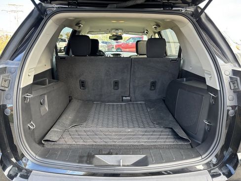 Used 2017 GMC Terrain SLE image 30