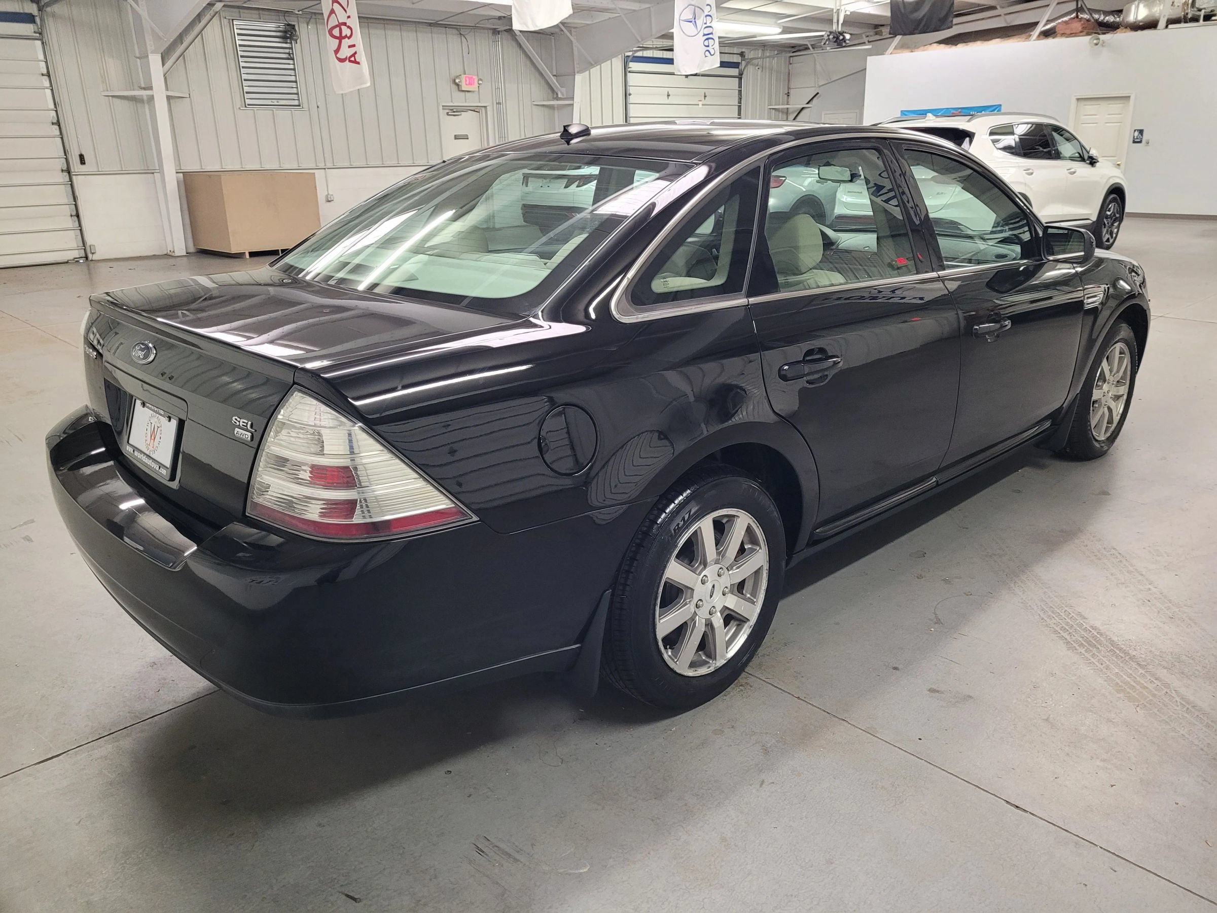 Used 2008 Ford Taurus SEL AWD/4WD image 8