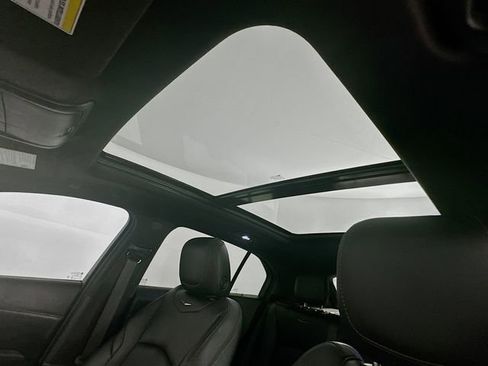 Used 2023 Cadillac XT4 Sport w/ Technology Package image 21