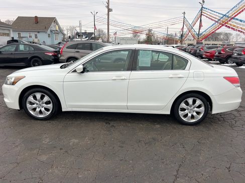 Used 2010 Honda Accord EX-L image 4