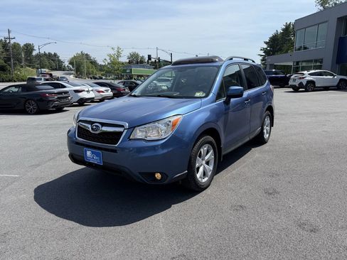 Used 2016 Subaru Forester 2.5i Limited AWD/4WD image 2