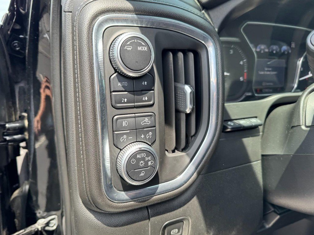 Used 2020 GMC Sierra 2500 Denali w/ Denali Ultimate Package AWD/4WD image 17