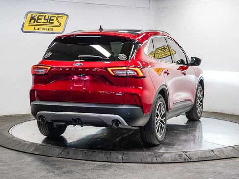 Used 2023 Ford Escape SE w/ PHEV Premium Package FWD image 4
