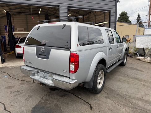 Used 2005 Nissan Frontier SE w/ (P01) Power Pkg AWD/4WD image 3