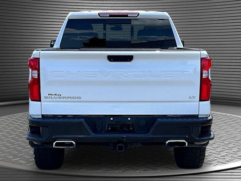 Used 2021 Chevrolet Silverado 1500 LT Trail Boss w/ Convenience Package II AWD/4WD image 5