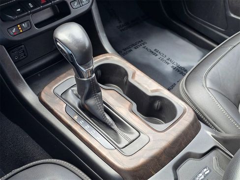 Used 2022 GMC Canyon Denali w/ Denali Black Edition Package image 27