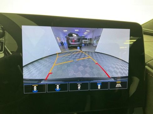 Used 2023 Chevrolet Corvette Stingray Premium Cpe w/ Z51 Performance Package image 13