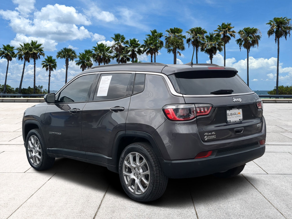 Used 2022 Jeep Compass Latitude AWD/4WD image 4