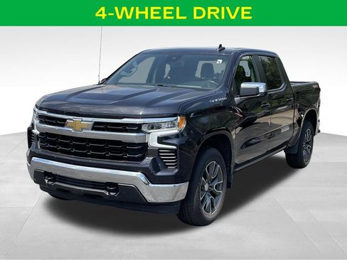 Used 2022 Chevrolet Silverado 1500 LT AWD/4WD image 4