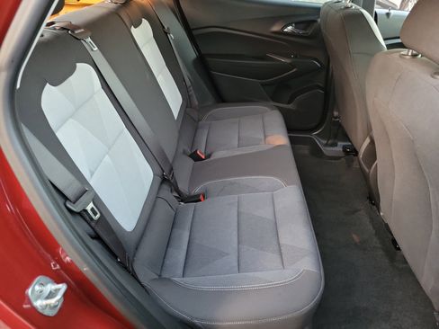 Used 2025 Chevrolet Trax LS image 20