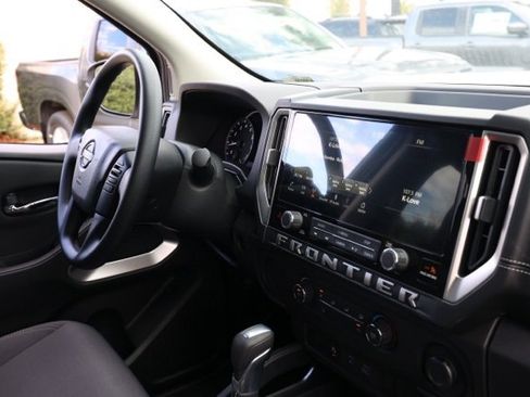 New 2026 Nissan Frontier SV w/ Tow Package image 18