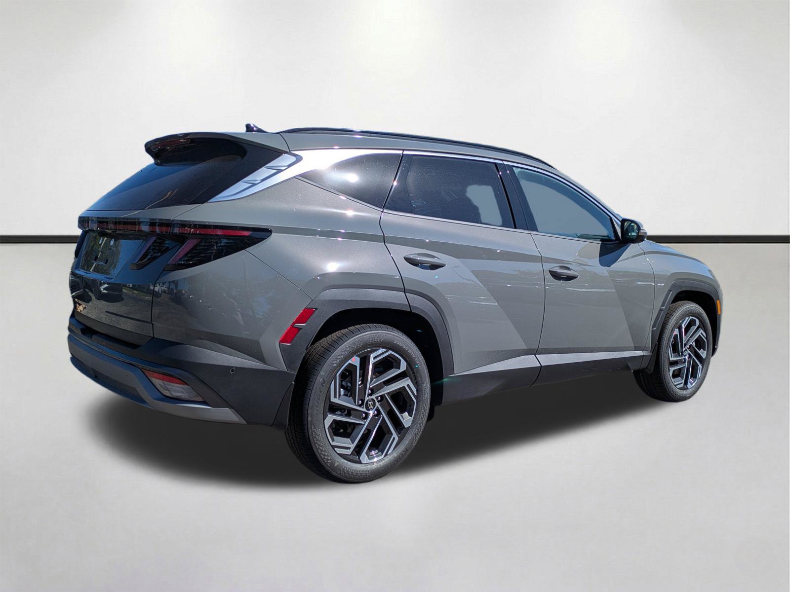 New 2026 Hyundai Tucson Limited FWD image 5